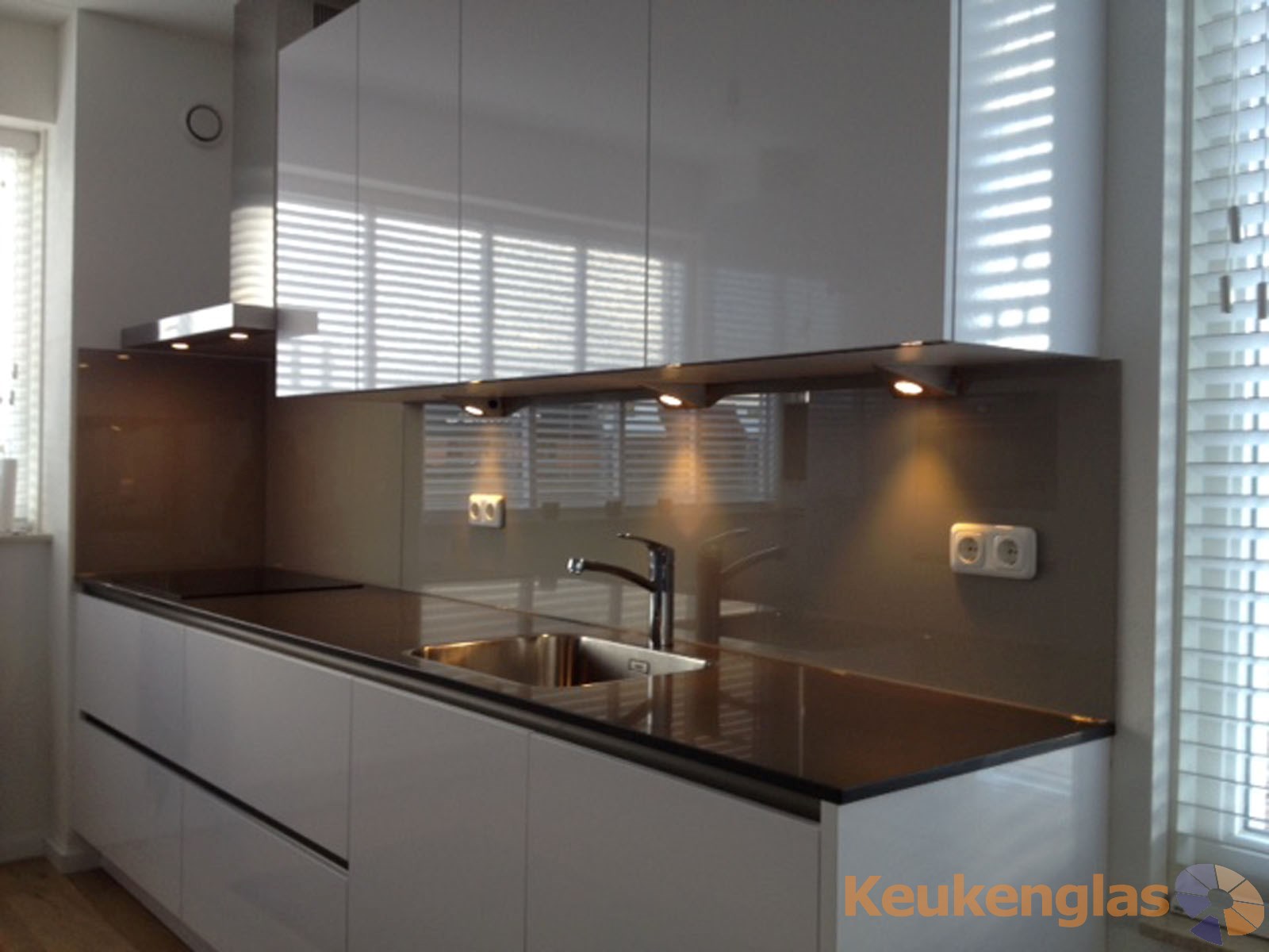 Beige keukenachterwand Eindhoven 2