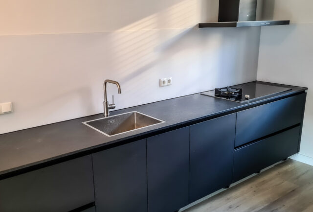 Spatwand keuken mat glas wit